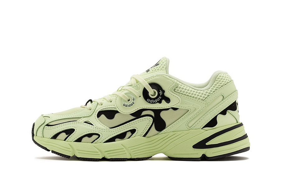 Фото № 2 с приближением к товару «‎Adidas Astir W»