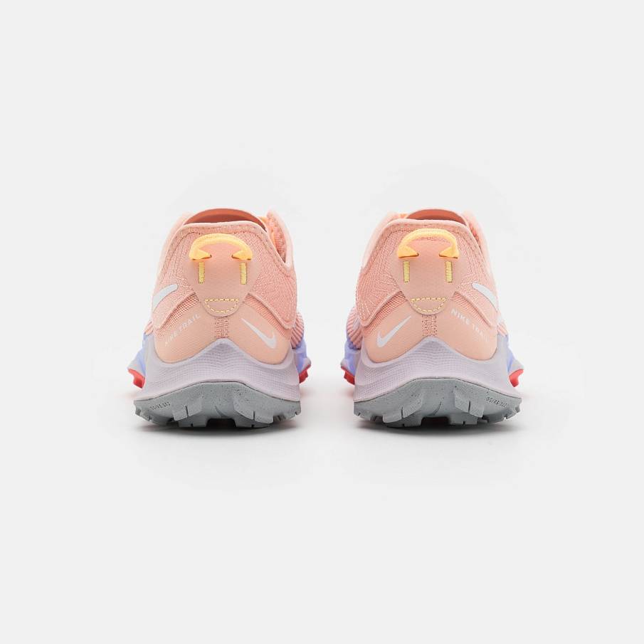 Фото № 3 с приближением к товару «‎Nike Air Zoom Terra Kiger 8»