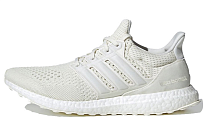 Фото № 1 с приближением к товару «‎James Bond 007 x adidas Ultra Boost DNA White»
