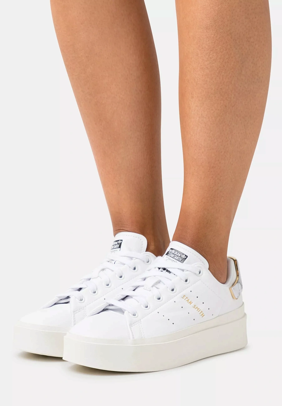 Фото № 1 с приближением к товару «‎STAN SMITH BONEGA »