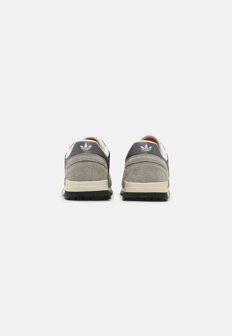 Фото № 3 с приближением к товару «‎Adidas ZX 420 »