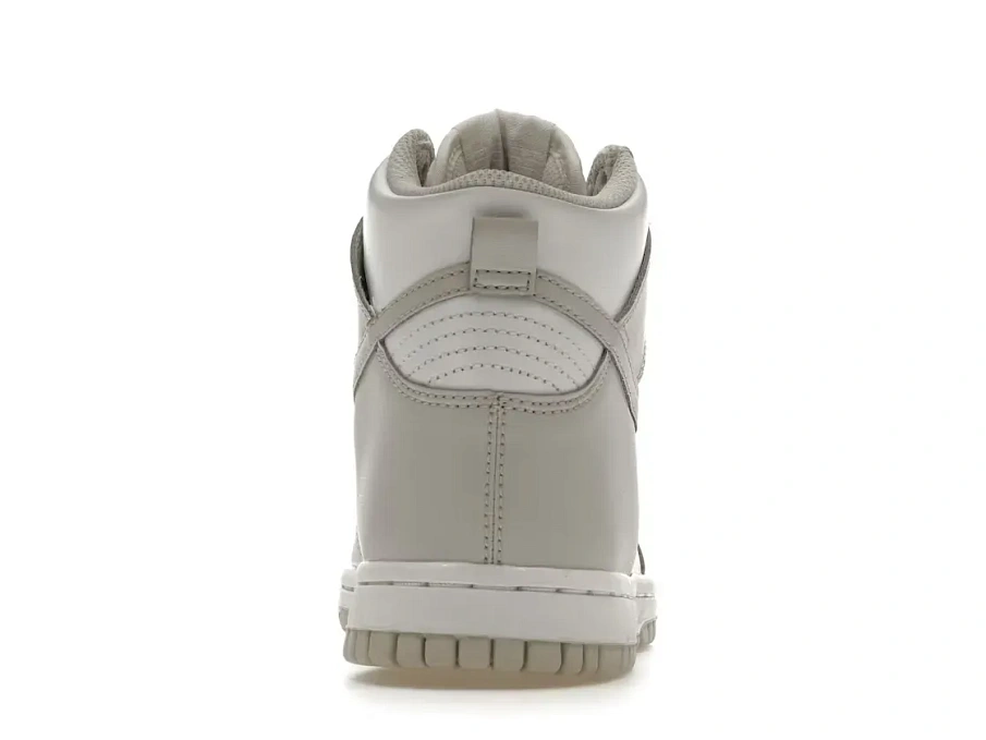 Фото № 4 с приближением к товару «‎Nike Dunk High»