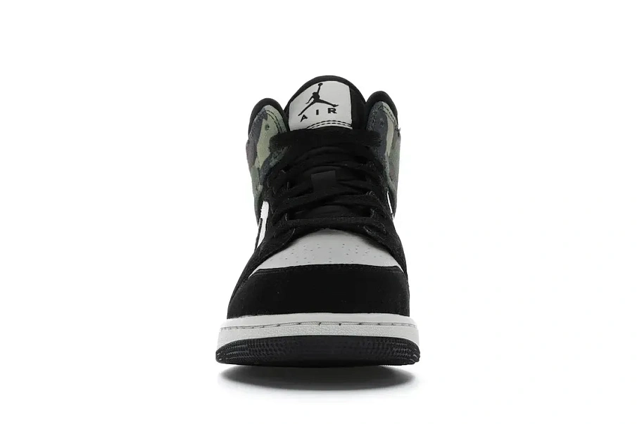 Фото № 2 с приближением к товару «‎Jordan 1 Mid Camo »
