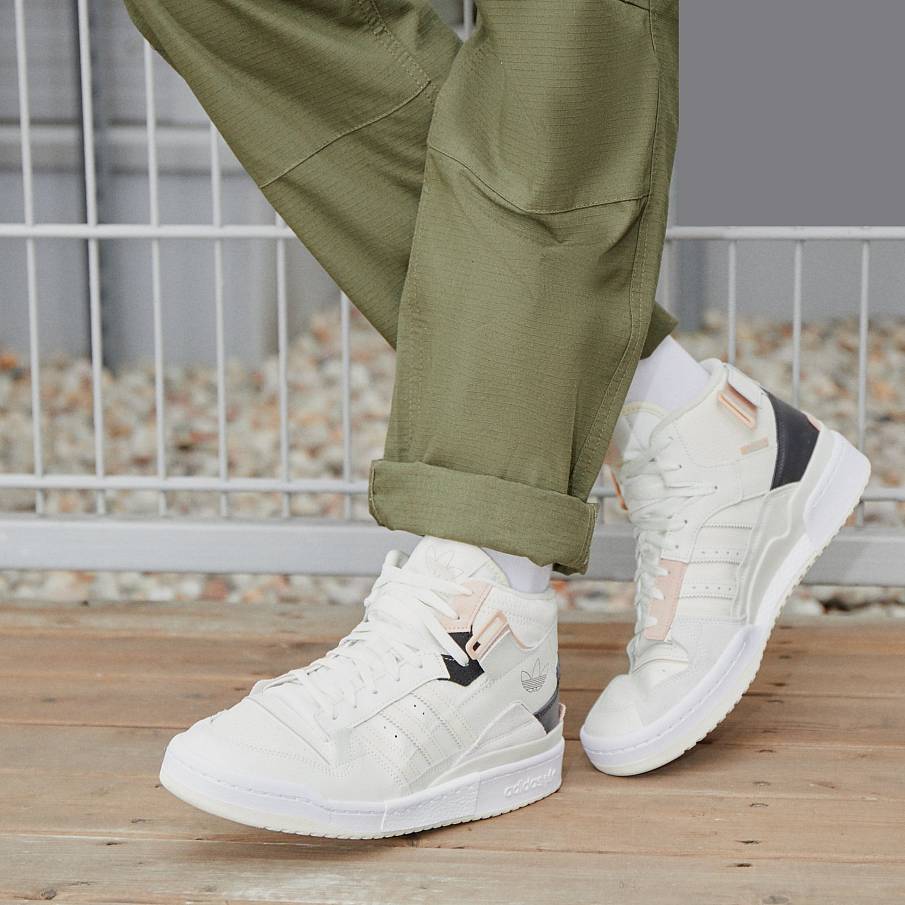 Фото № 3 с приближением к товару «‎Adidas Forum Exhibit »
