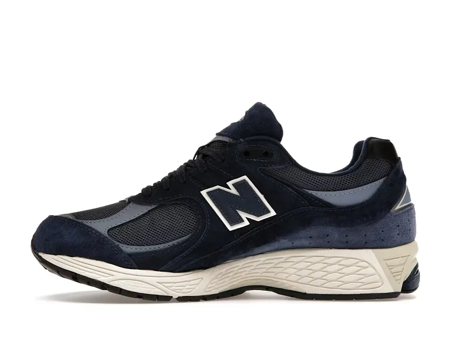 Фото № 3 с приближением к товару «‎New Balance 2002R»