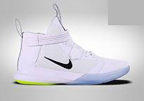 Фото № 1 с приближением к товару «‎Nike Precision Iii Flyease Volt »