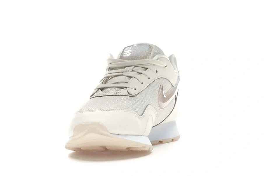 Фото № 3 с приближением к товару «‎Nike Outburst Jelly Puff Pale Ivory »