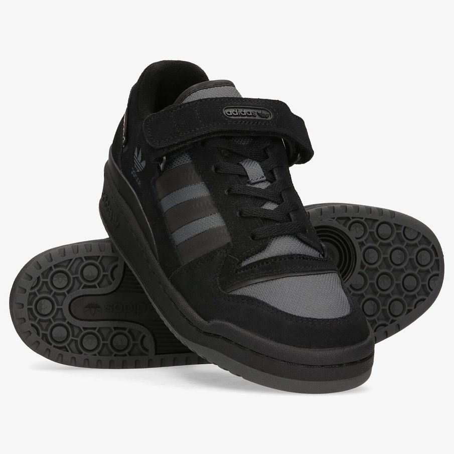 Фото № 3 с приближением к товару «‎Adidas Forum »
