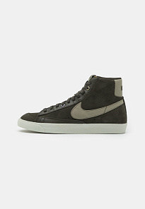 Фото № 1 с приближением к товару «‎Nike Blazer ’77 »