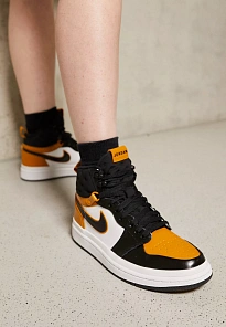 Фото № 1 с приближением к товару «‎WMNS AIR JORDAN 1 ACCLIMATE»