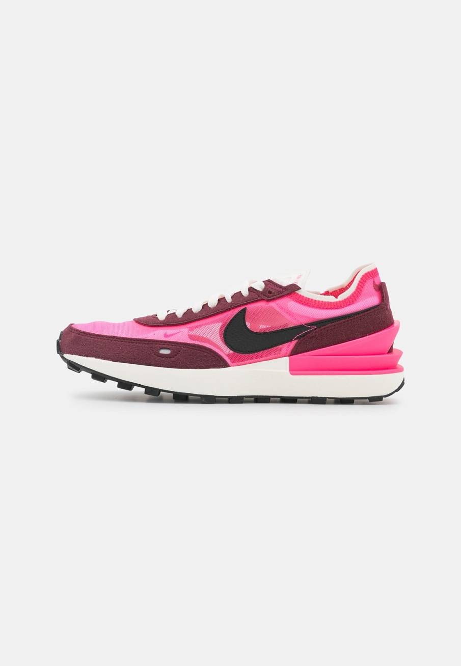 Фото № 1 с приближением к товару «‎Nike Waffle One »