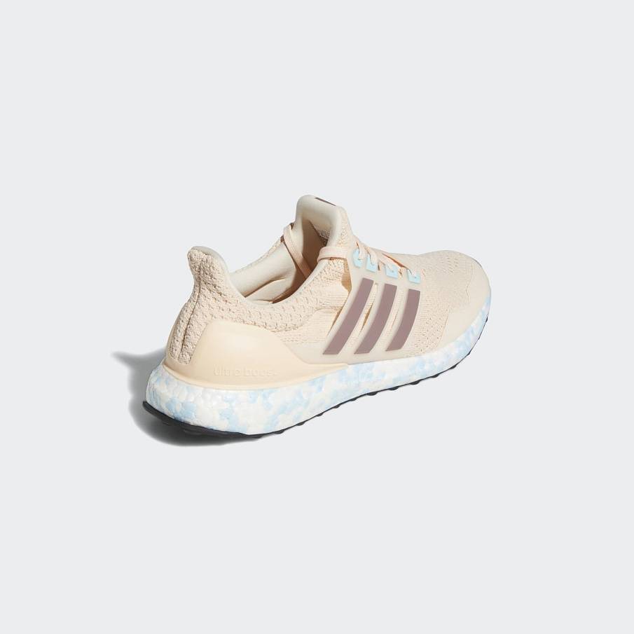 Фото № 4 с приближением к товару «‎Adidas Ultraboost Dna »