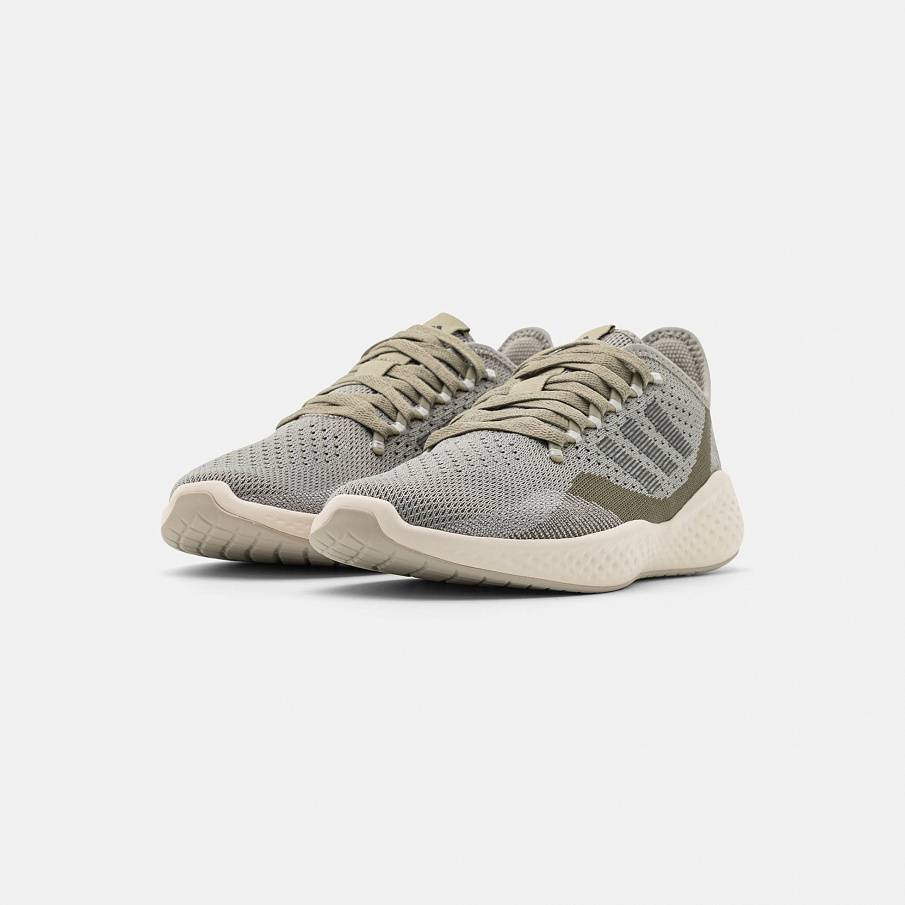 Фото № 2 с приближением к товару «‎Adidas 2.0 »
