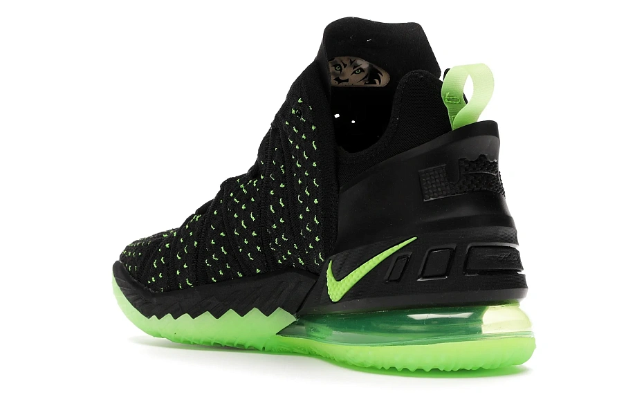 Фото № 6 с приближением к товару «‎Nike LeBron 18 Dunkman»