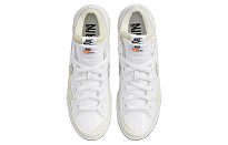 Фото № 4 с приближением к товару «‎sacai x Nike Blazer low Skate shoes White Patent Leather»
