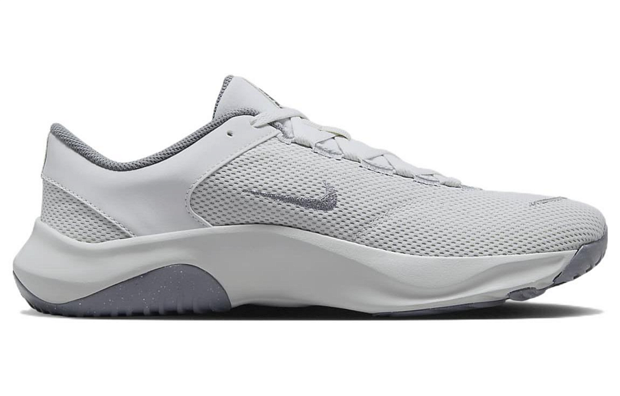 Фото № 2 с приближением к товару «‎ Nike Legend Essential Training shoes»