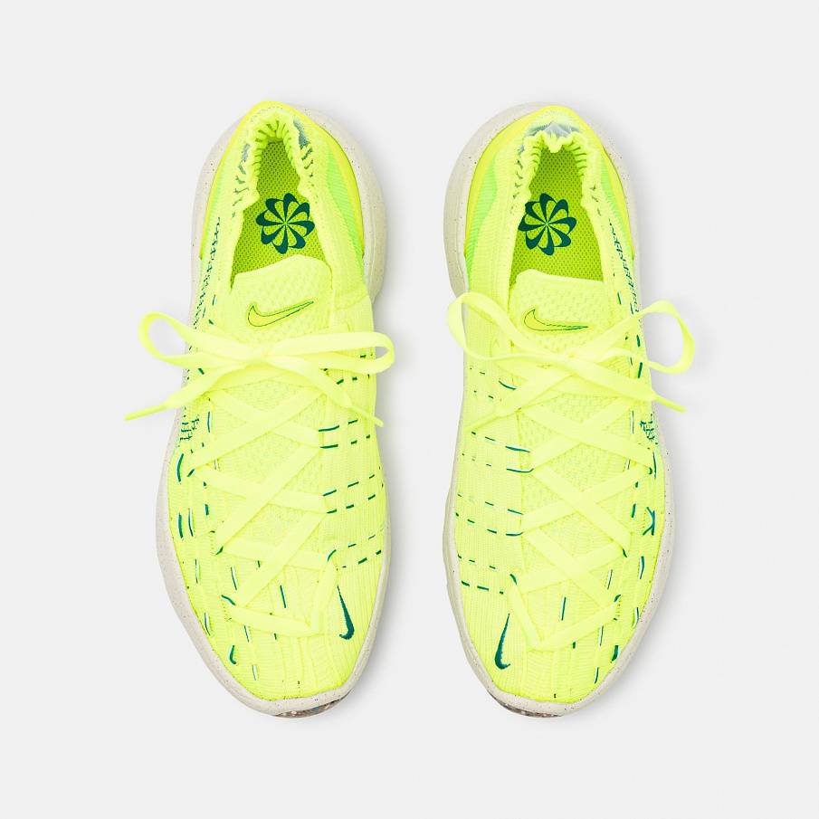 Фото № 4 с приближением к товару «‎Nike Space Hippie 04 »