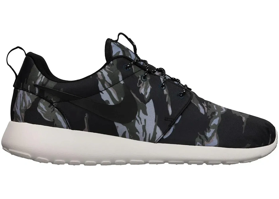 Фото № 1 с приближением к товару «‎Nike Roshe Run Black Tiger Camo»