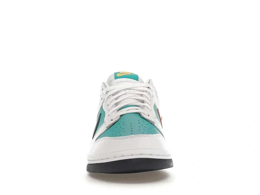 Фото № 2 с приближением к товару «‎Nike Dunk Low»