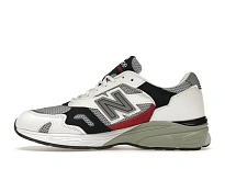 Фото № 3 с приближением к товару «‎New Balance 920»
