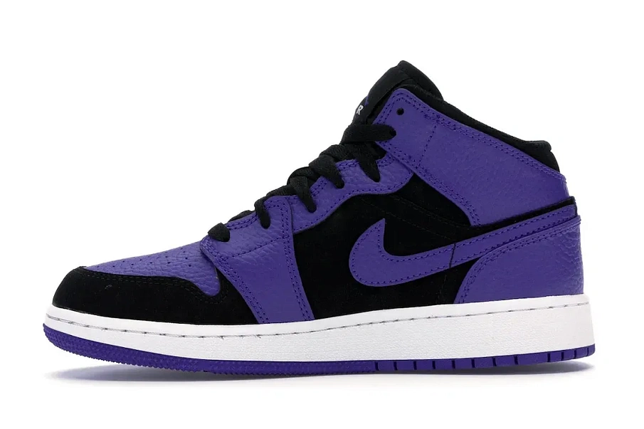 Фото № 3 с приближением к товару «‎Jordan 1 Mid Black Dark Concord »