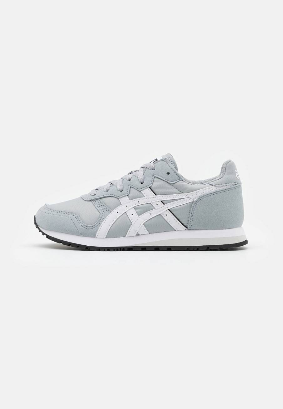 Фото № 1 с приближением к товару «‎Asics Oc »