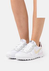 Фото № 1 с приближением к товару «‎Nike Internationalist »