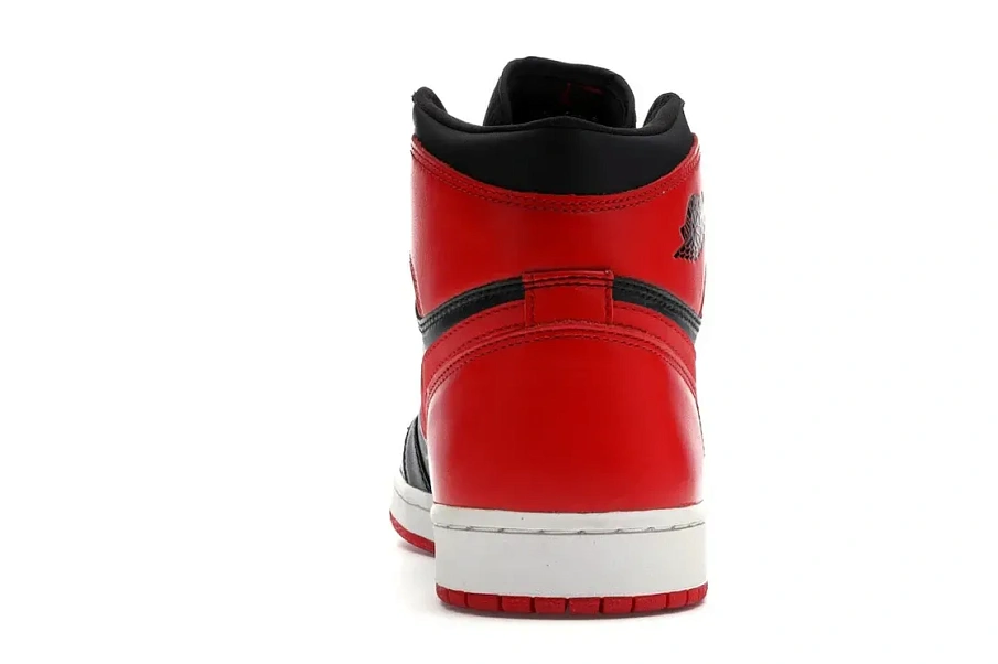 Фото № 4 с приближением к товару «‎Jordan 1 Retro Bred (2001)»
