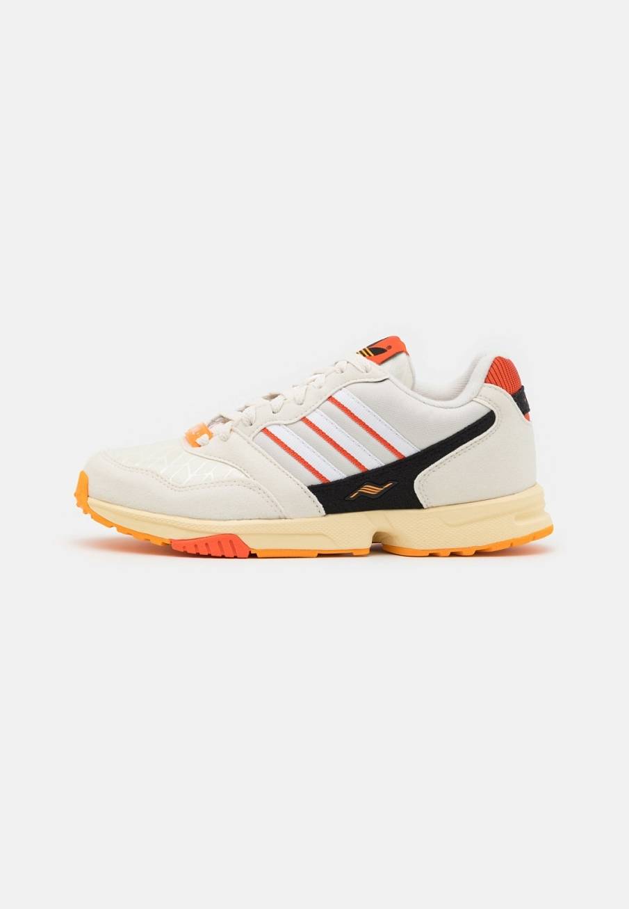 Фото № 1 с приближением к товару «‎Adidas ZX 1000 C »