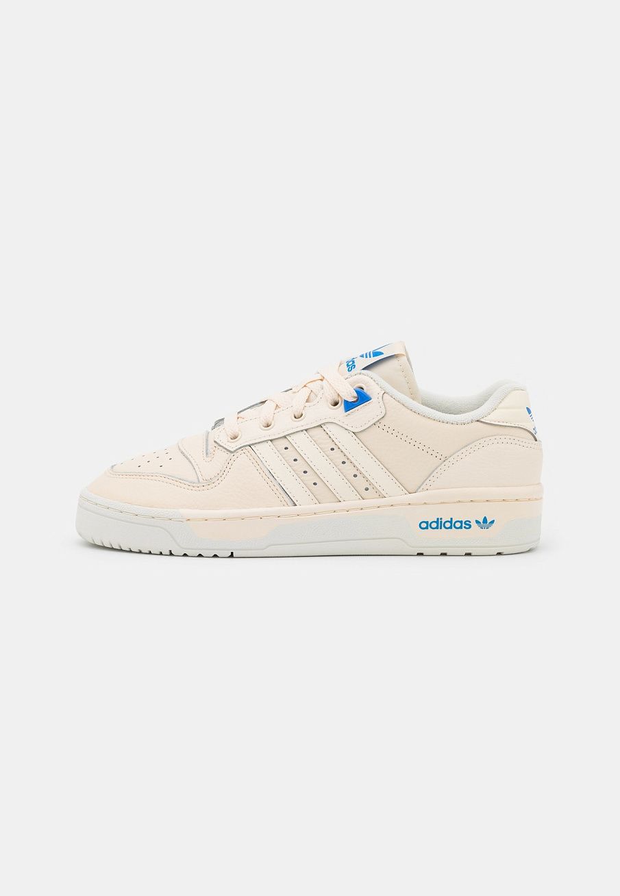 Фото № 1 с приближением к товару «‎Adidas Rivalry Premium »