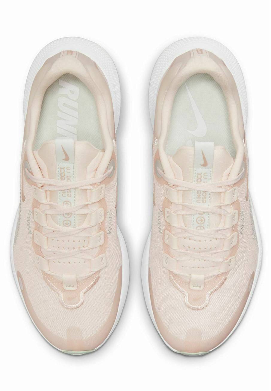 Фото № 4 с приближением к товару «‎Nike React Escape»