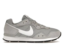 Фото № 1 с приближением к товару «‎Nike Venture Runner Wide»