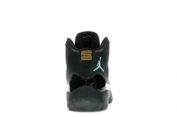Jordan 11 Retro - 4