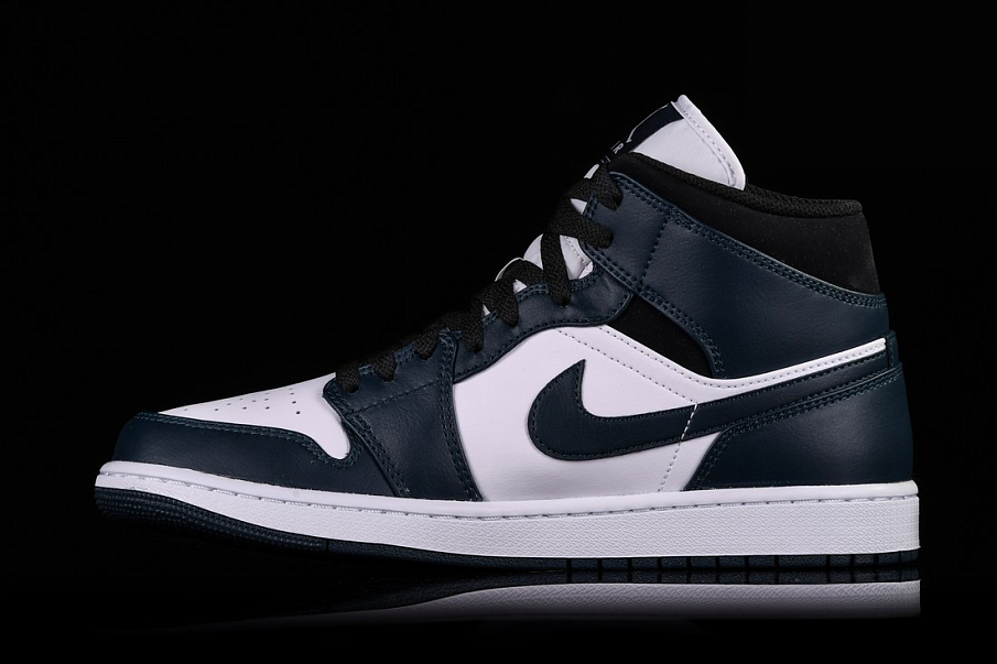 Фото № 5 с приближением к товару «‎Nike Air Jordan 1 Retro Armory Navy»