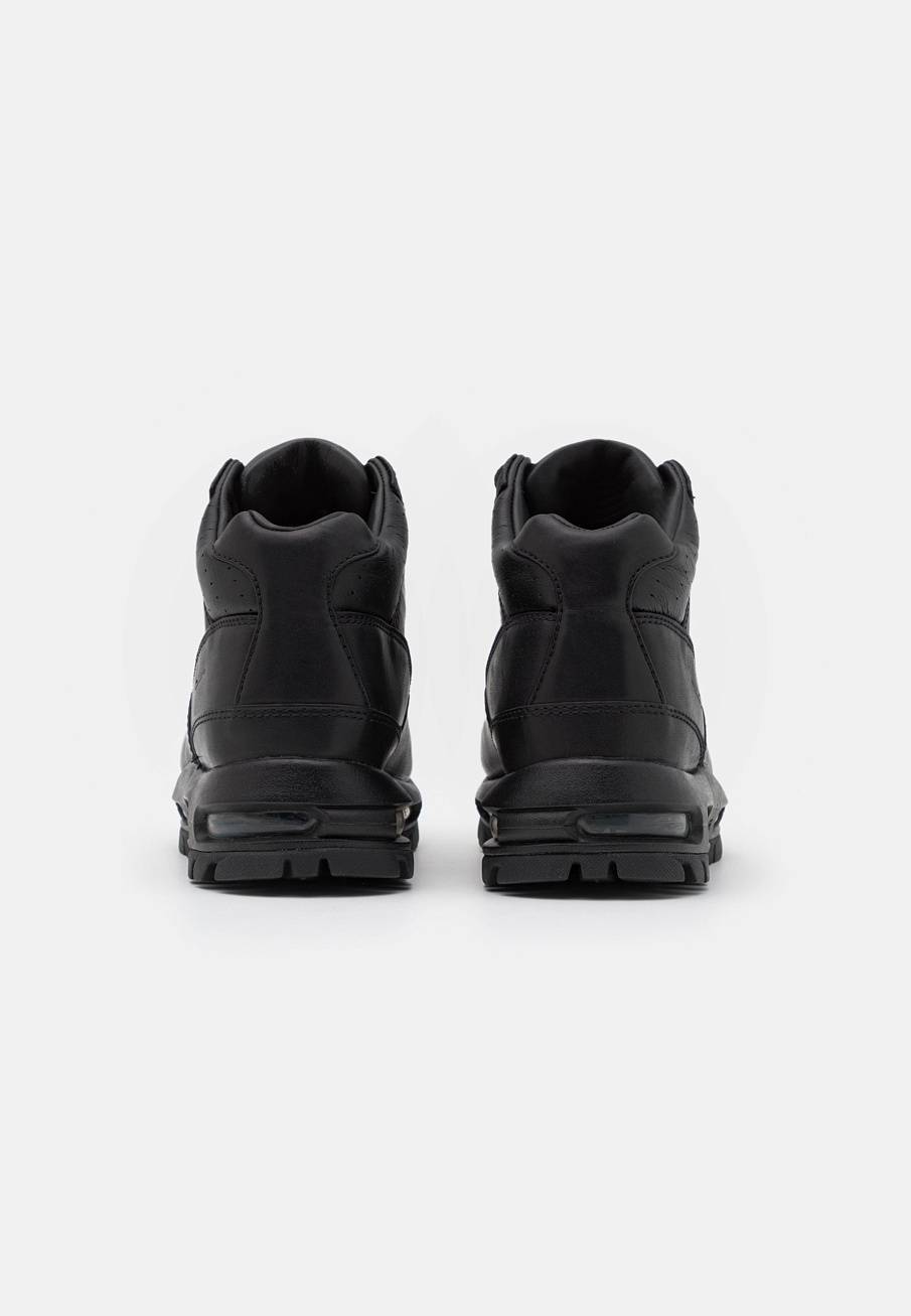 Фото № 3 с приближением к товару «‎Nike Air Max Goadome »