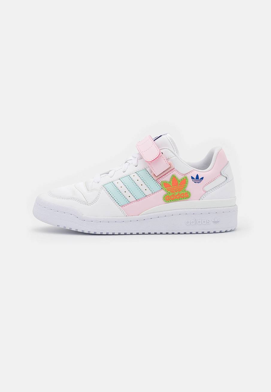 Фото № 5 с приближением к товару «‎Adidas Forum Originals Shoes »