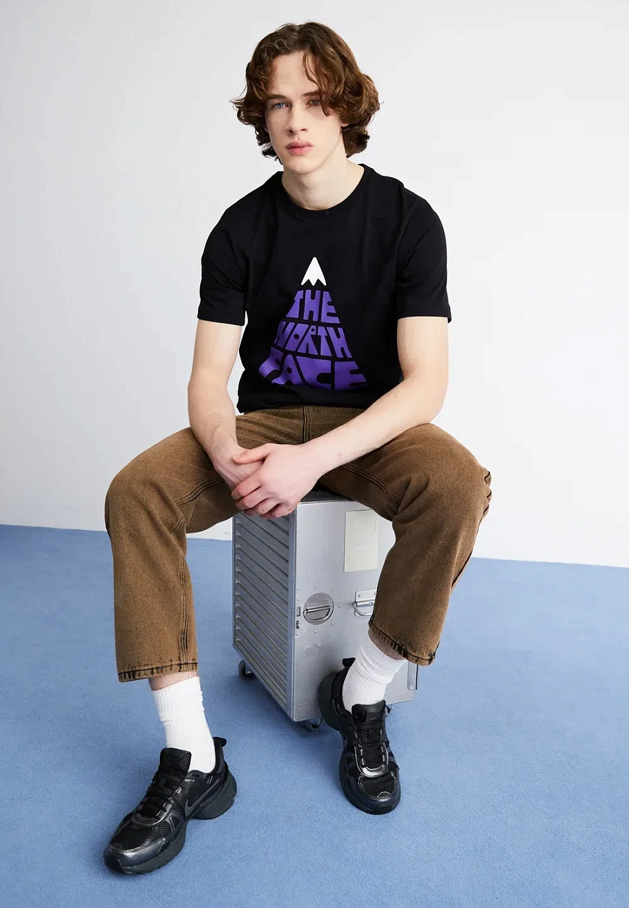 Фото № 4 с приближением к товару «‎V2K RUN»