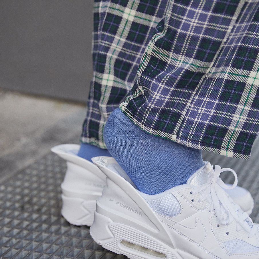 Фото № 3 с приближением к товару «‎Nike Air Max 90 Flyease »