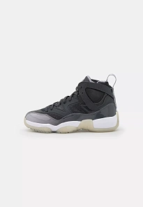 Фото № 1 с приближением к товару «‎WMNS JUMPMAN TWO TREY»