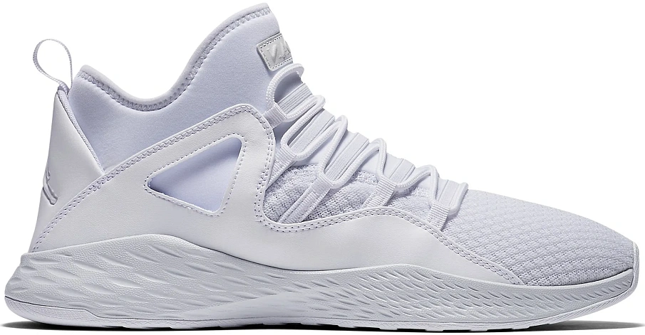 Фото № 1 с приближением к товару «‎Jordan Formula 23 White Pure Platinum»