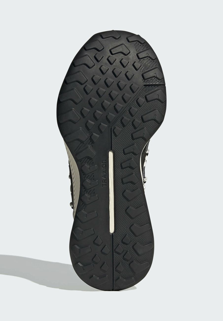 Фото № 5 с приближением к товару «‎Adidas Travel »