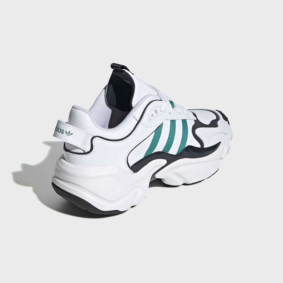Фото № 4 с приближением к товару «‎Adidas Magmur Shoes »