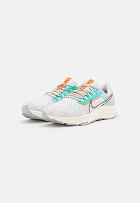 Фото № 2 с приближением к товару «‎Nike Air Zoom Pegasus 38»