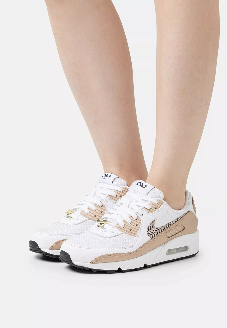 Фото № 1 с приближением к товару «‎AIR MAX 90»
