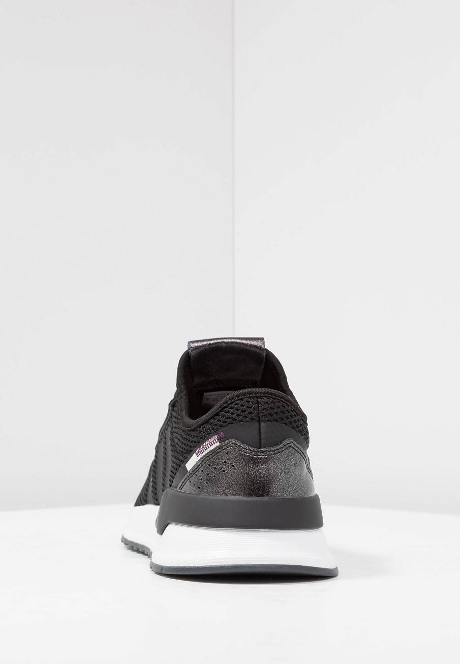 Фото № 5 с приближением к товару «‎Adidas U_path X Shoes »