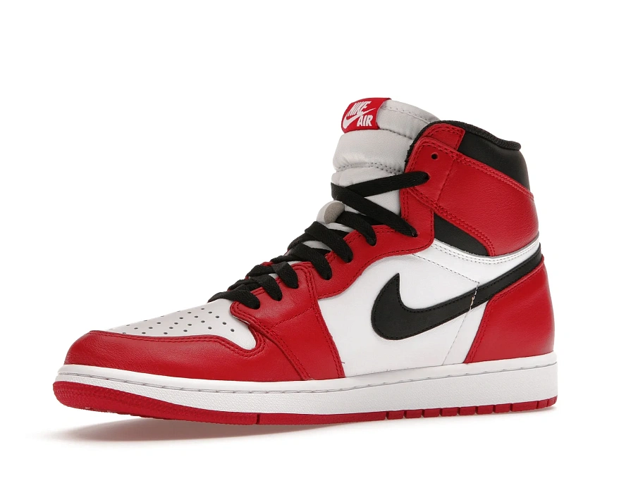 Фото № 2 с приближением к товару «‎Jordan 1 Retro Chicago (2015)»