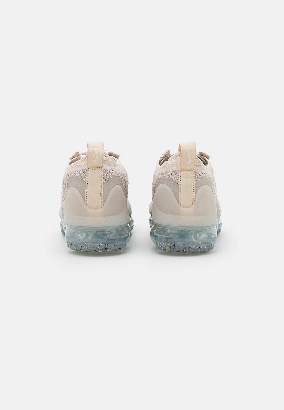 Фото № 3 с приближением к товару «‎Nike Air Max Vapormax »