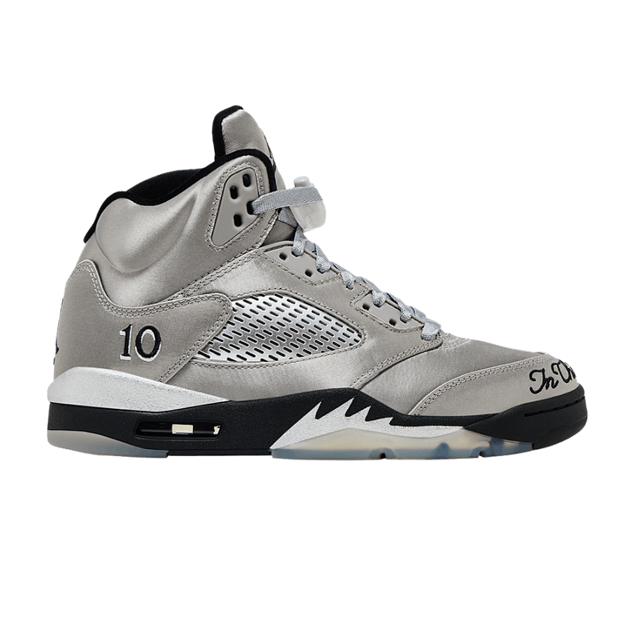 Фото № 1 с приближением к товару «‎Women's Air Jordan 5 Retro Wings»