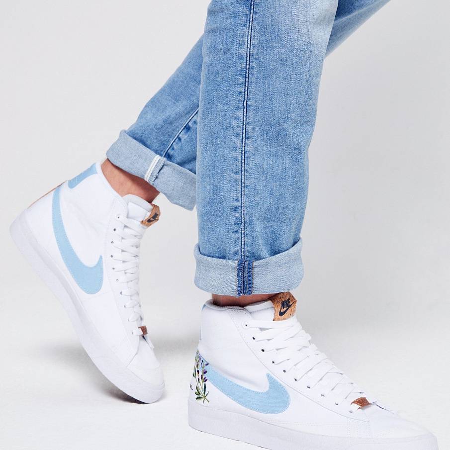 Фото № 1 с приближением к товару «‎Nike Blazer ’77 »