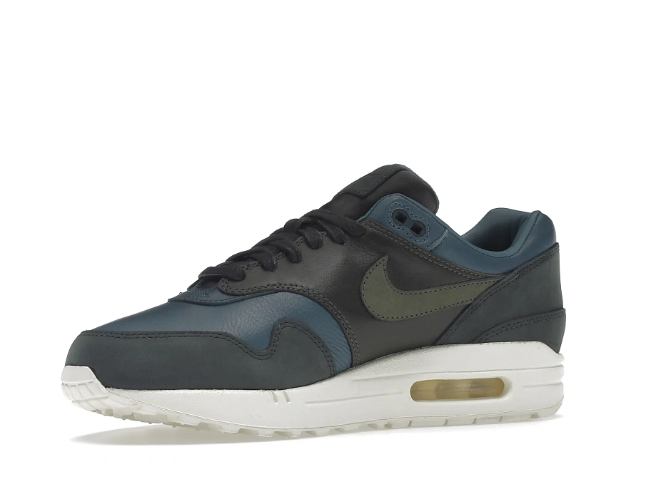 Фото № 4 с приближением к товару «‎Nike Air Max 1 Pinnacle Iced Jade»